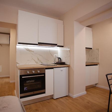 City Center Studio Apartments Shkodër Esterno foto