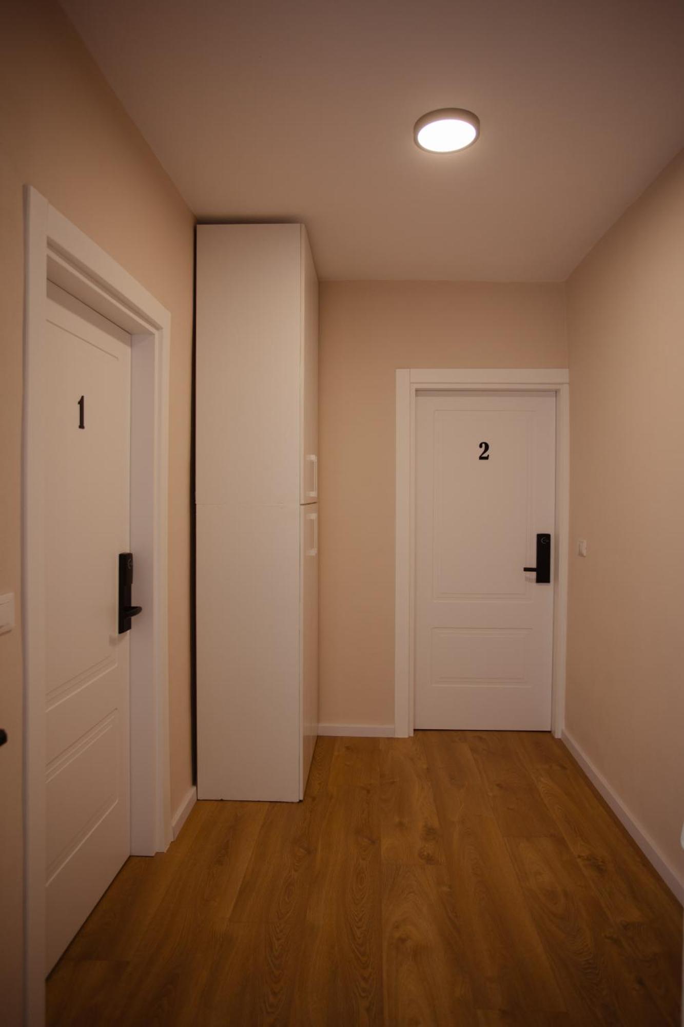City Center Studio Apartments Shkodër Esterno foto