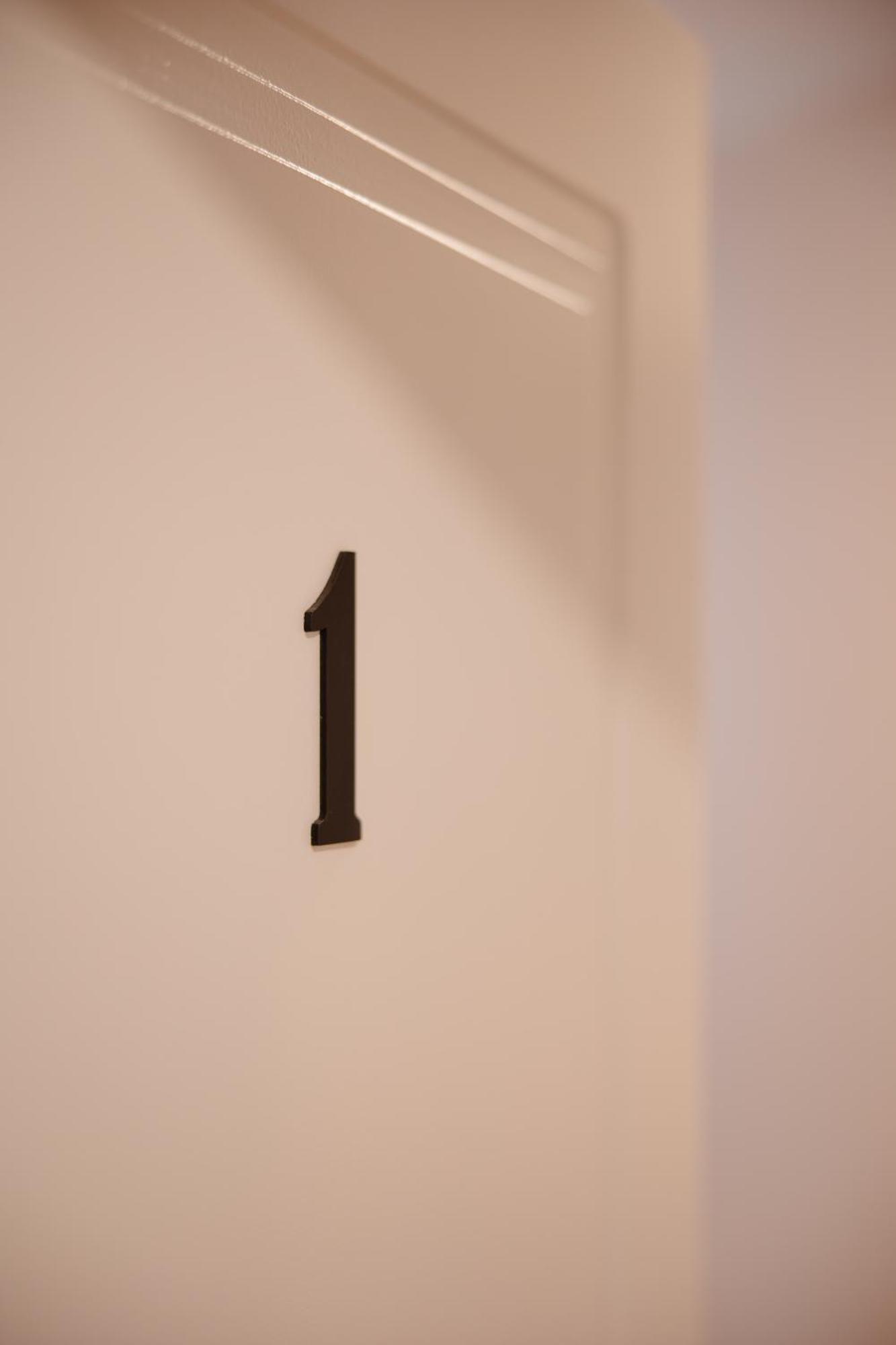 City Center Studio Apartments Shkodër Esterno foto
